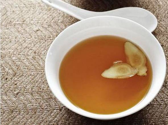 夏天護(hù)脾胃要防三邪